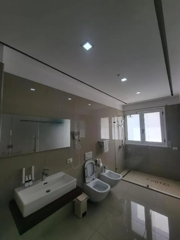 Thea Hotel Avlonya 4*,  Arnavutluk