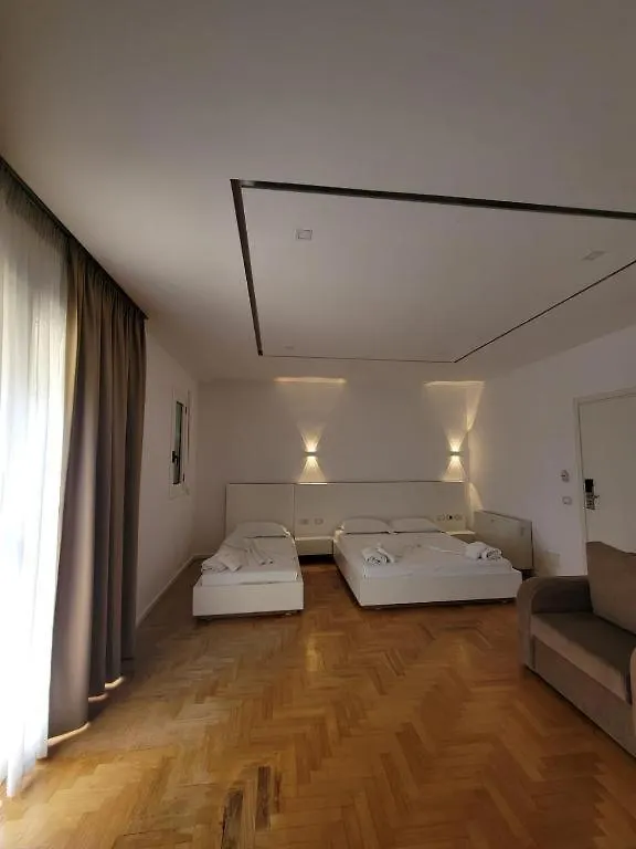 ****  Thea Hotel Avlonya Arnavutluk