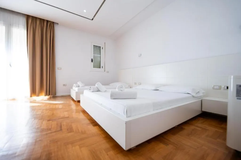 Thea Hotel Avlonya